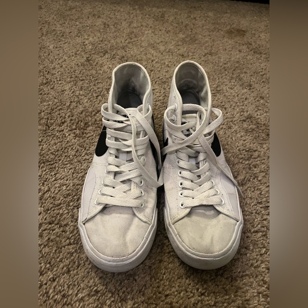 Nike SB Blazer Court Mid